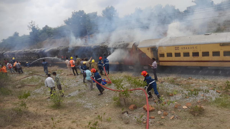 Hundreds of people escaped narrowly, while fire ravages Falaknuma Express
