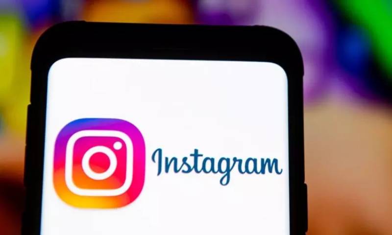 Instagram will launch group mentions for stories soon