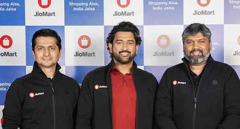A new commercial for the Mukesh Ambani company that has MS Dhoni as the brand ambassador