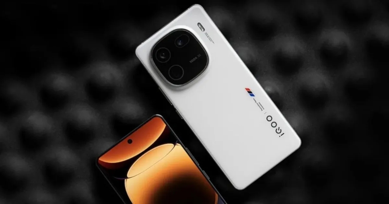An iQOO 12 5G price leak has been spotted on Amazon ahead of the official launch in India