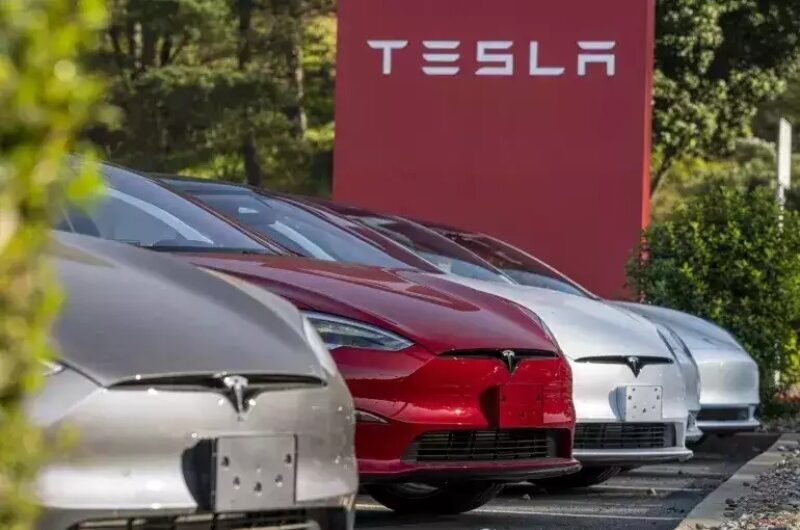 Tesla reveals that the NHTSA recall prompted the new Autopilot nag