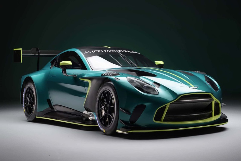 New Vantage GT3 Aston Martin Is Completely Wing