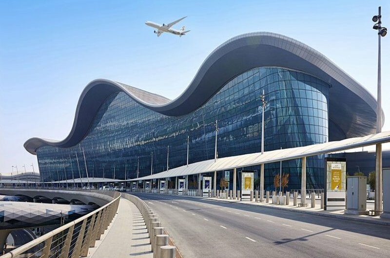 Sand Dunes Inform the Sloping Roof of KPF’s Abu Dhabi Airport