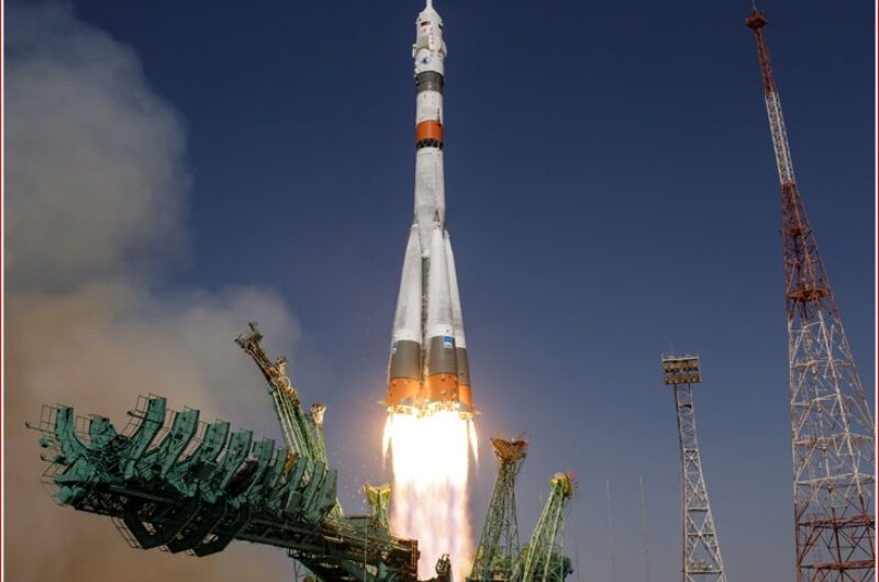 Hours After Soyuz’s Cancellation, Cargo Dragon Launches to the Space Station