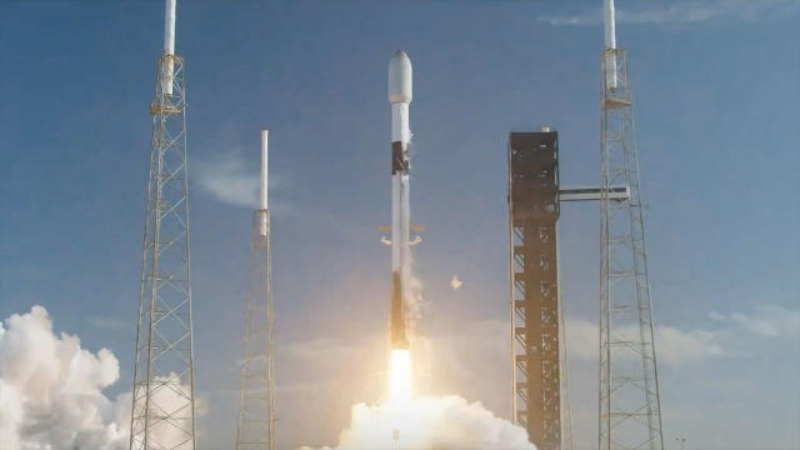 23 Starlink Satellites are Launched by SpaceX from Cape Canaveral on a Falcon 9 Flight