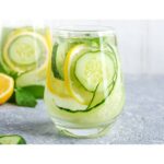 5 Arguments for Drinking Detox Water Rather Than Regular Water to Get Clear Skin