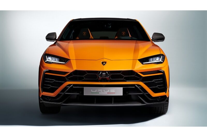 Lamborghini Urus PHEV is Scheduled to Debut on April 24. Expectations
