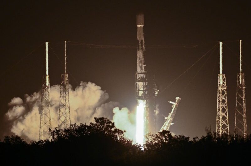 SpaceX Launches 23 Starlink Spacecraft From Florida